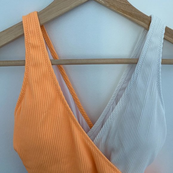 Ribbed one piece - NWOT - Picture 3 of 7